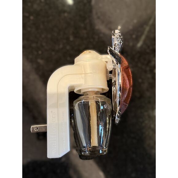 Bath & Body Works Wallflower Turtle Plugin Home Fragrance Diffuser NO Light - Picture 6 of 6
